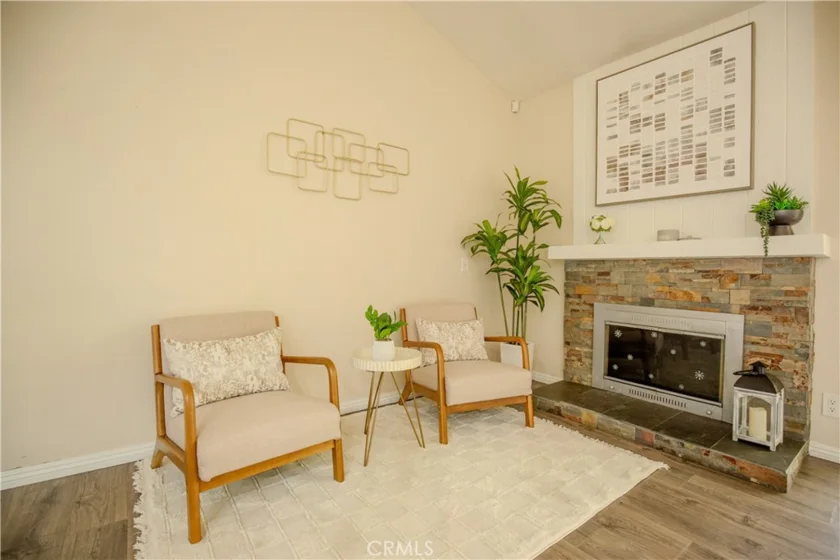 2528 N Tustin #D photo 23