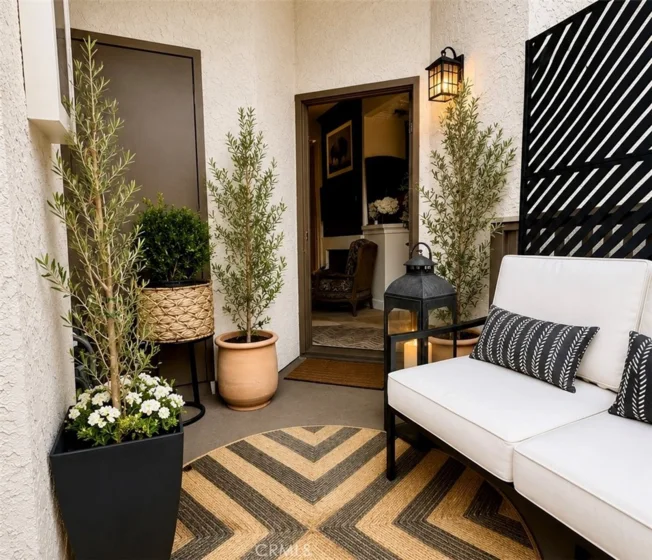 20 Corniche Drive #H photo 2
