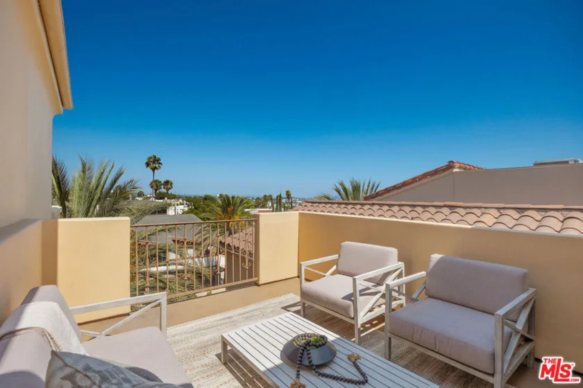 851 N San Vicente Boulevard #304 photo 15