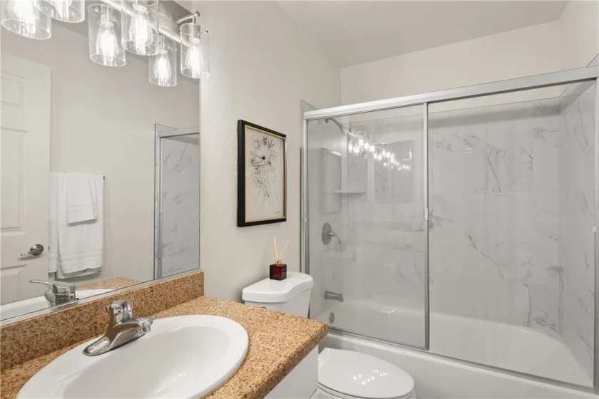 5535 Canoga Avenue #221 photo 10