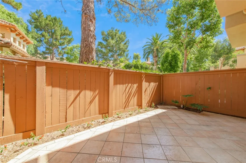 2645 Dunstan photo 22