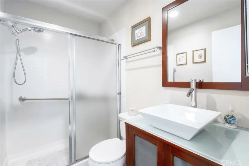 5440 Lindley Avenue #310 photo 17