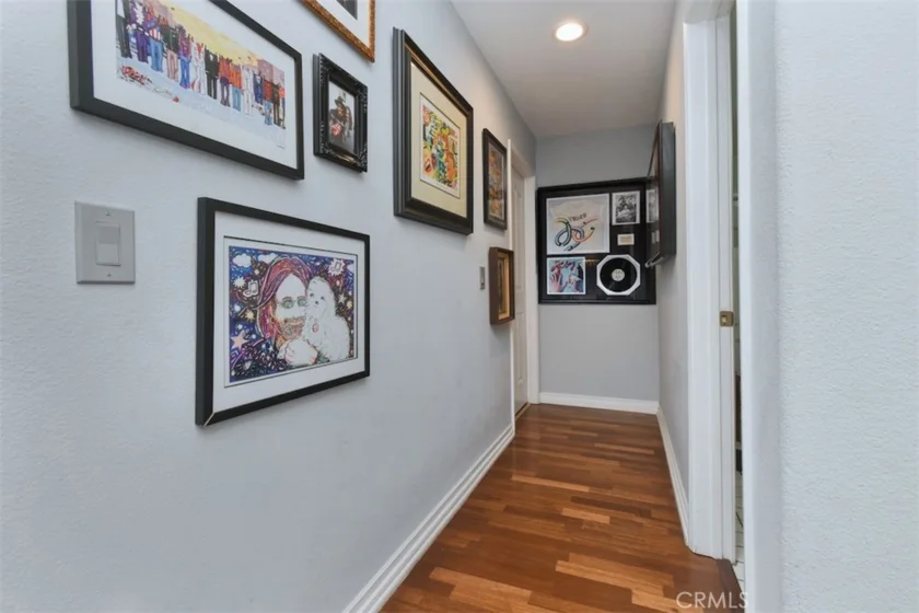 4455 Hazeltine #208 photo 14