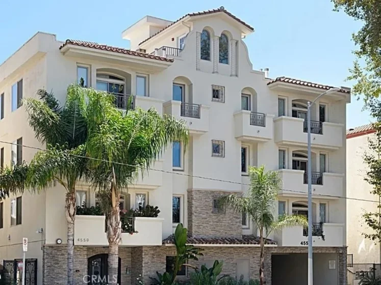 4550 Coldwater Canyon Avenue #305 photo 1