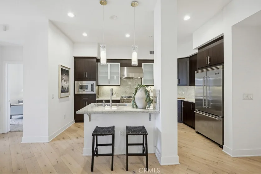 402 Rockefeller #406 photo 13