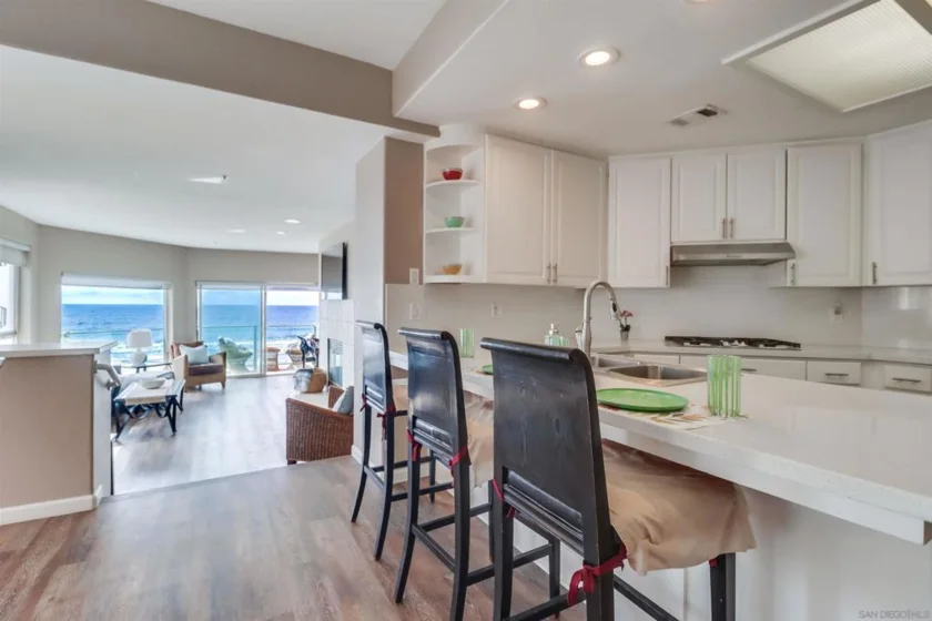 1362 Seacoast Drive #F photo 8