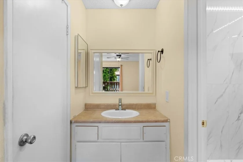 12437 Bay Hill Court photo 22