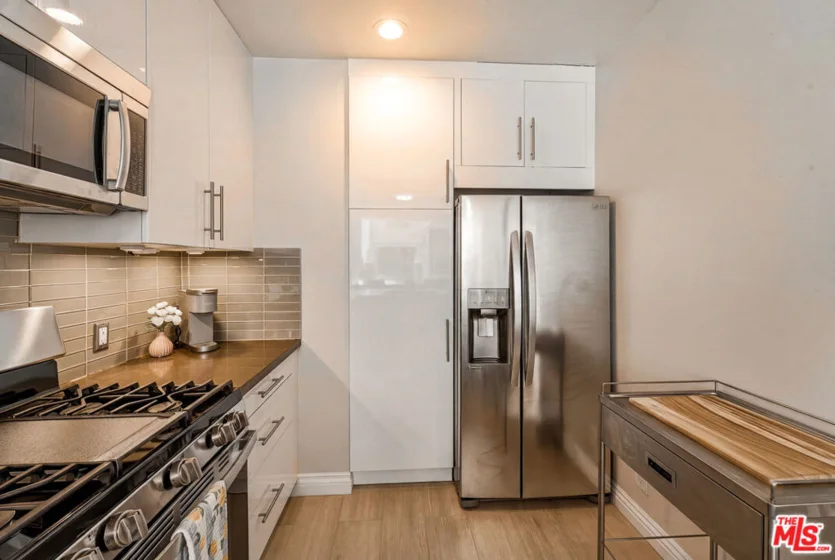 1617 S Beverly Glen Boulevard #204 photo 25