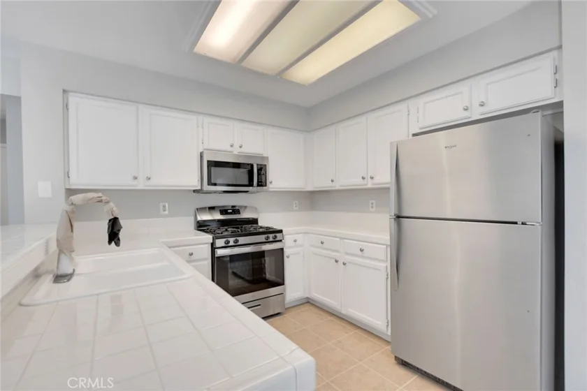 43009 Calle Jeminez photo 16