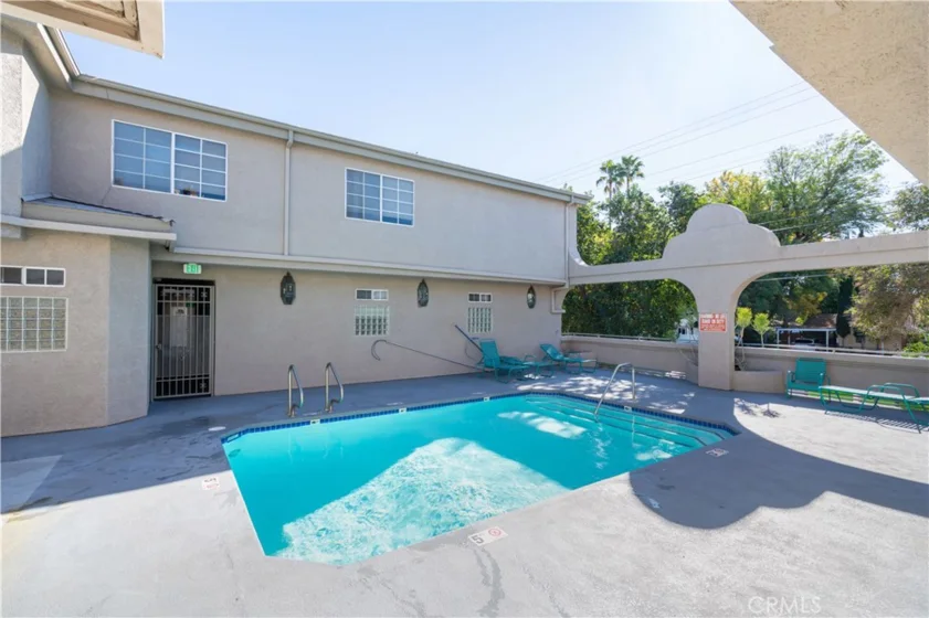18347 Saticoy Street #35 photo 21