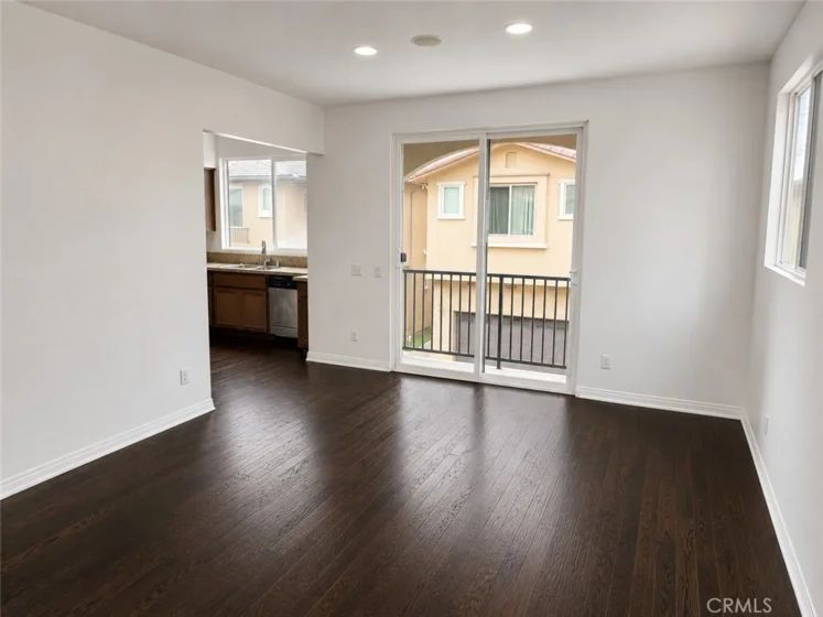 1507 Mission photo 3