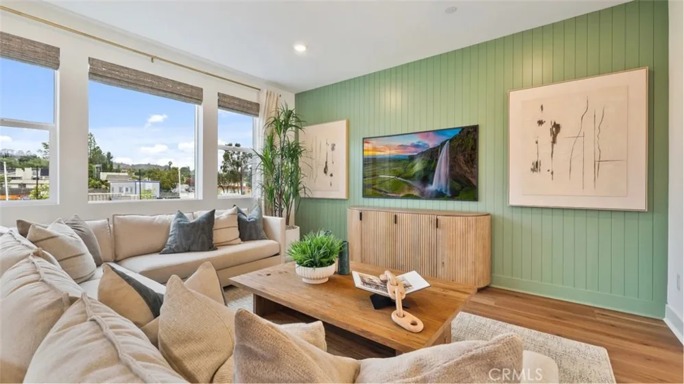 1792 Lychee Street photo 5