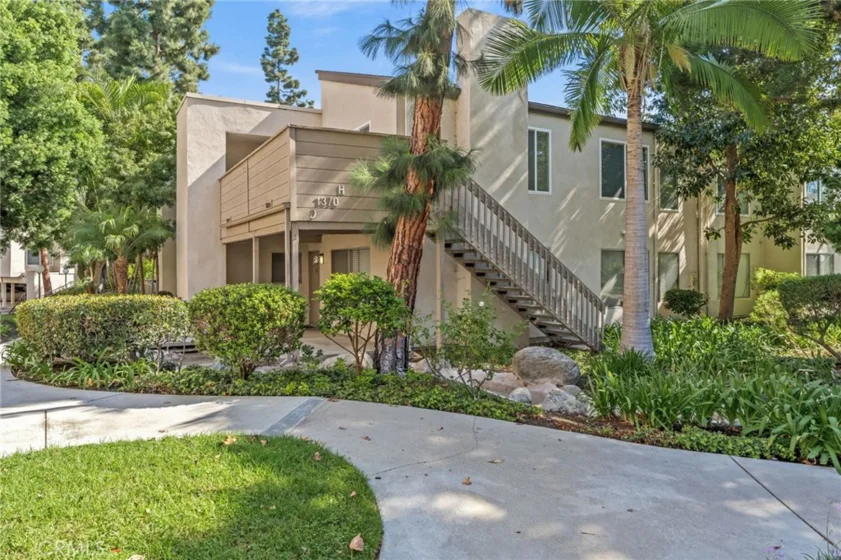 1370 Cabrillo Park Drive #H photo 20