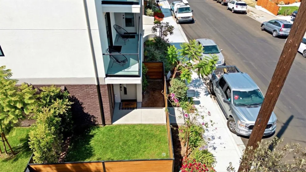 2126 San Clemente Street photo 29