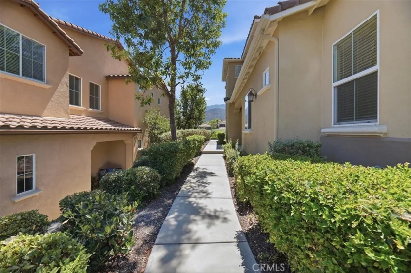 8879 Cuyamaca photo 3