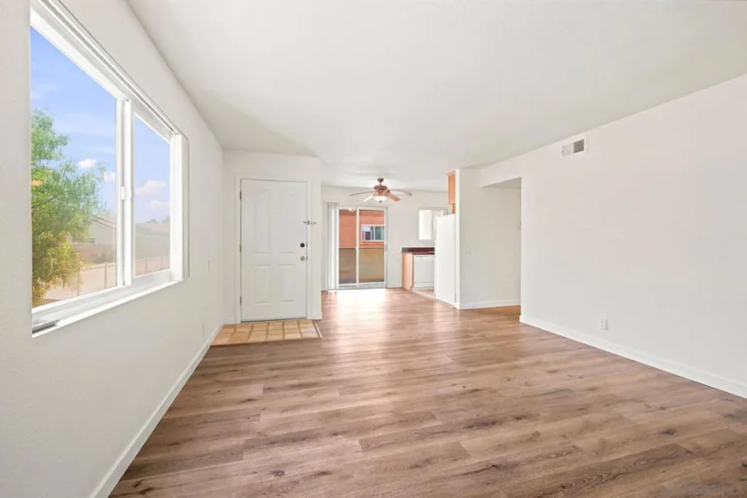 521 Calle Montecito #110 photo 9