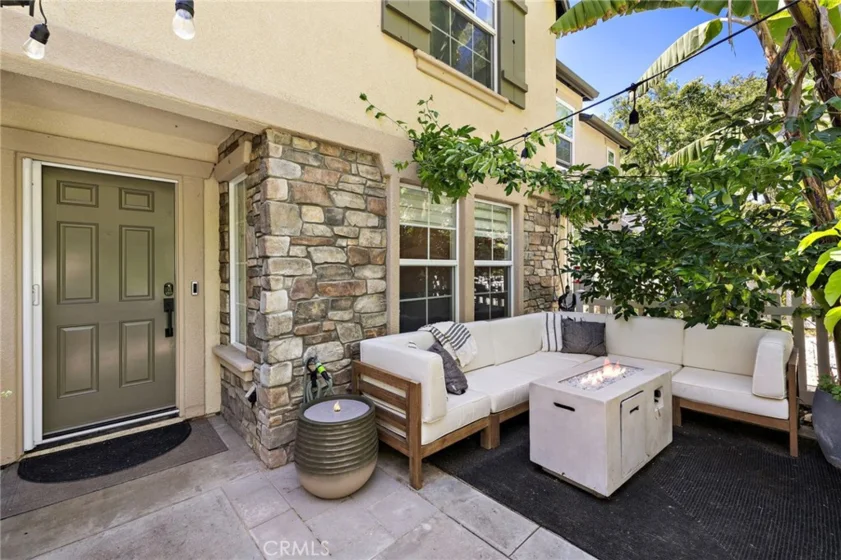 90 Three Vines Court photo 2