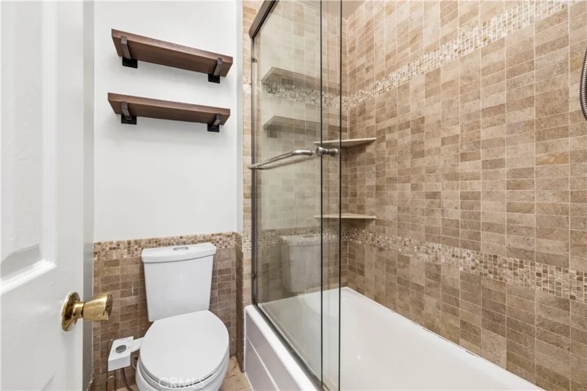 7320 Lennox Avenue #D8 photo 32