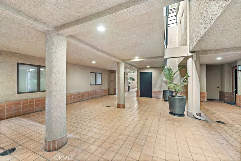 251 Calliope Street photo 30