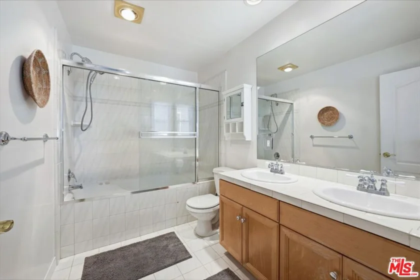 1043 11th Street #3 photo 37