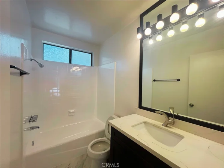 1522 S Centinela Avenue #204 photo 18