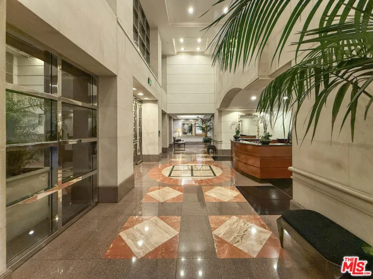 10380 Wilshire Boulevard #1501 photo 53