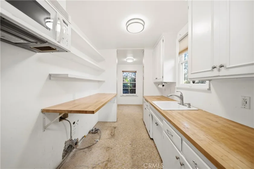 911 21st Street #B photo 25