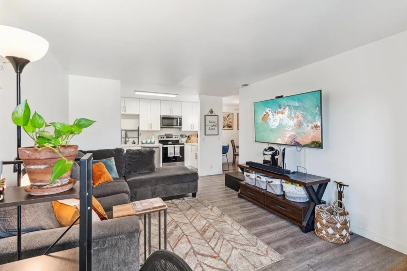 745 E Bradley Avenue #248 photo 1