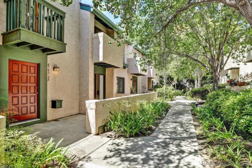 8742 Villa La Jolla Drive ##28 photo 1