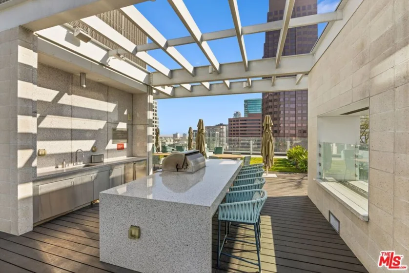 877 Francisco Street #1119 photo 22