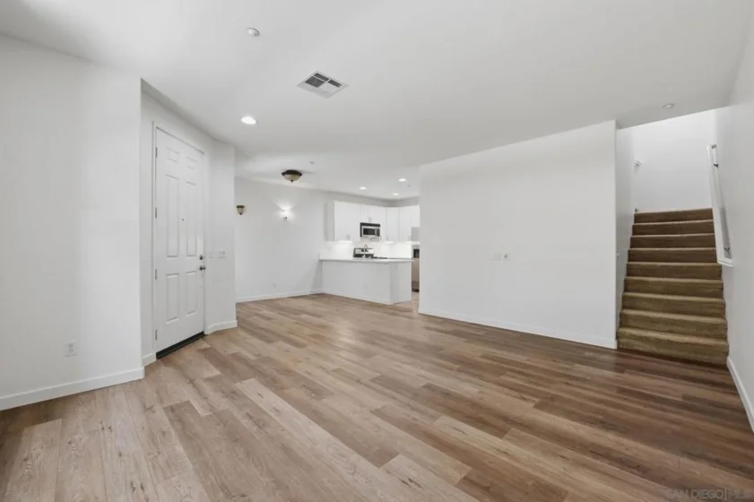 1151 Goddard photo 2