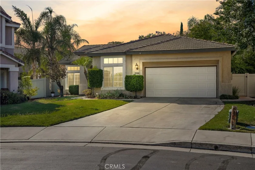 39528 Montebello Way photo 1