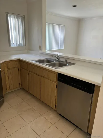 7565 Charmant Drive #504 photo 27