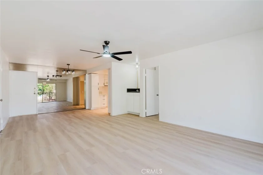 620 N Kenwood Street #208 photo 5
