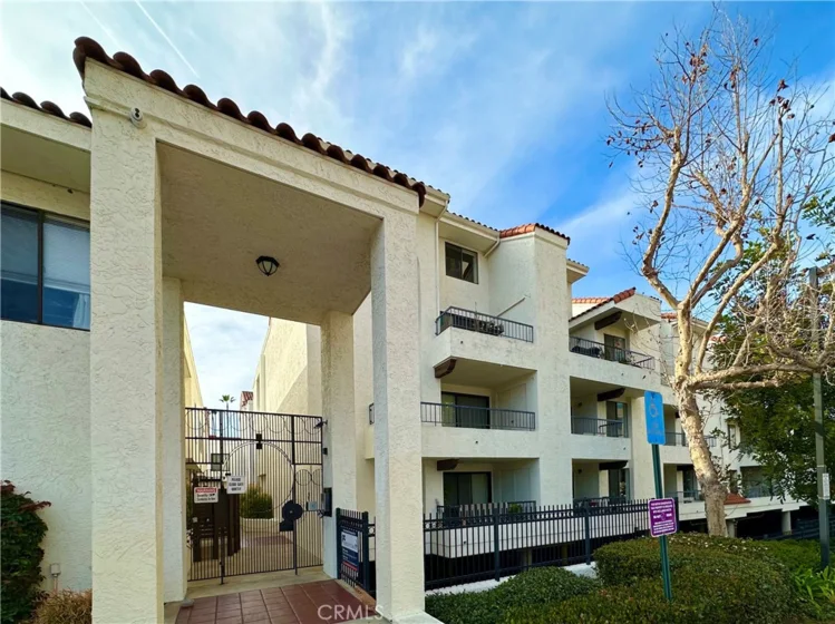 3525 Lebon Drive #204 photo 2