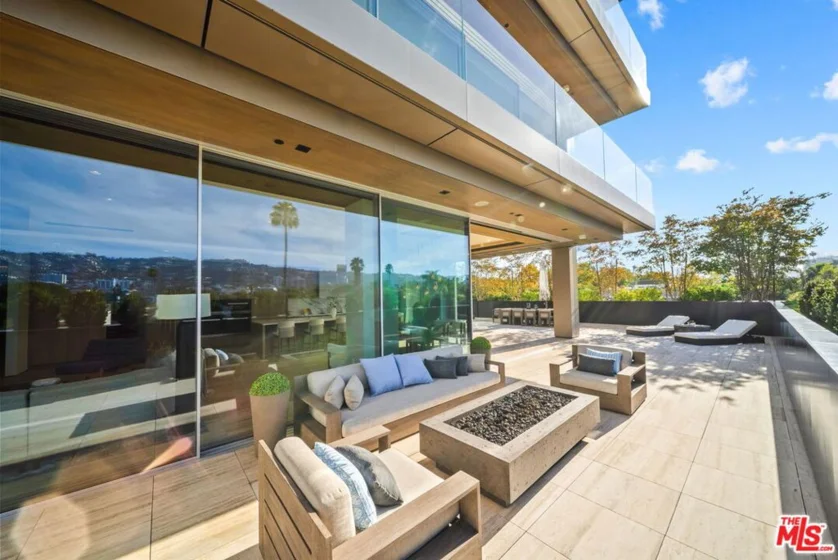 8899 Beverly Boulevard #4A photo 18