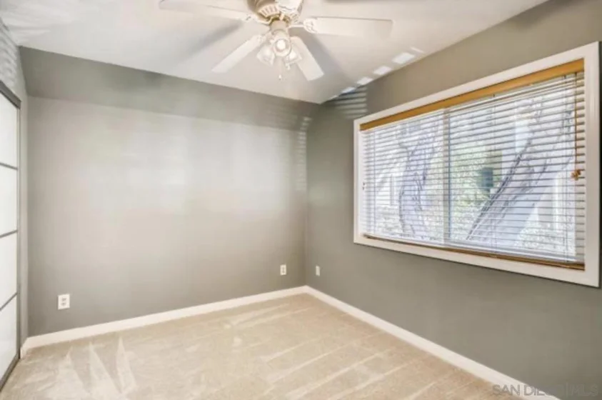 7535 Charmant #207 photo 18