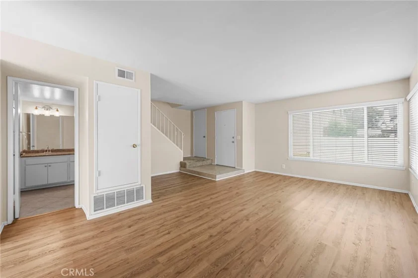 1401 Cheltenham Lane photo 6