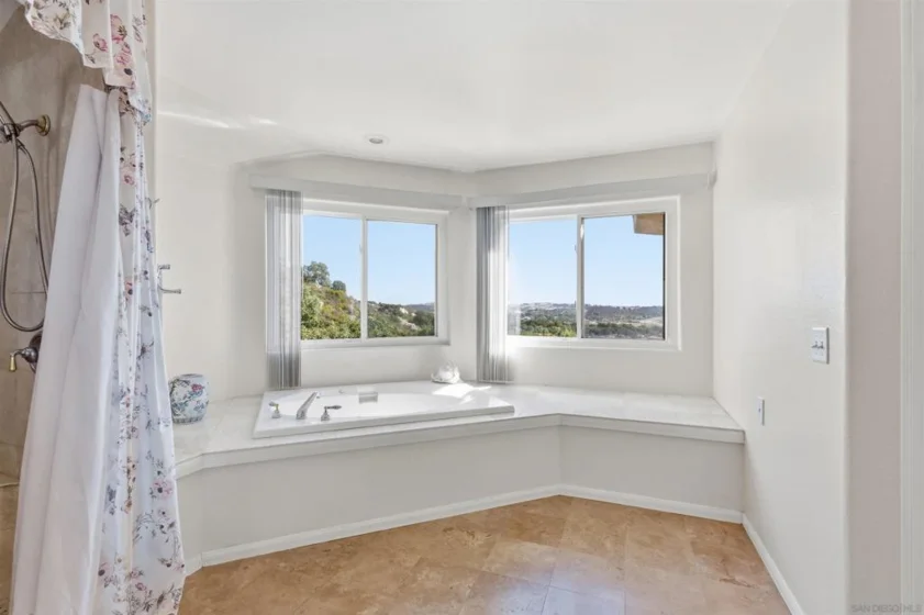 18380 Avenida Caleta photo 21