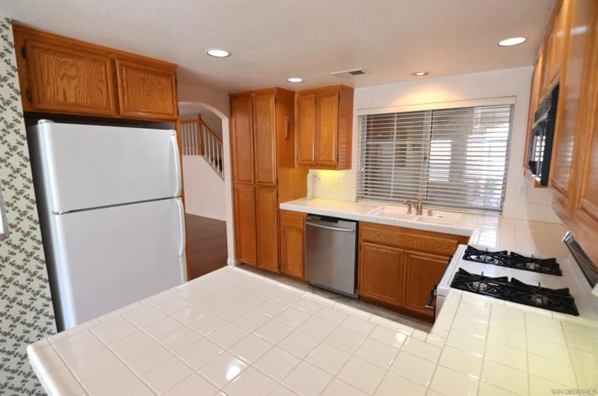 970 Somerset Court #Unit C photo 13