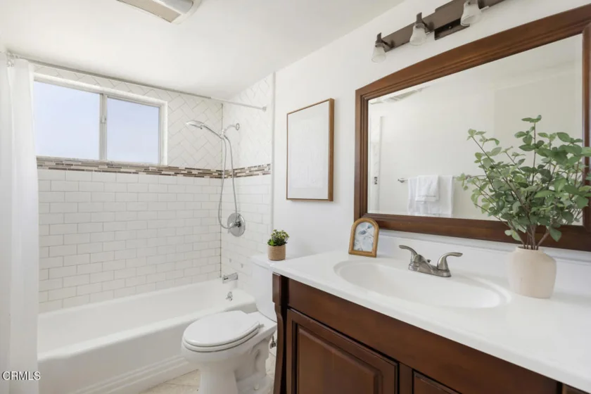 1115 Cordova Street #303 photo 22