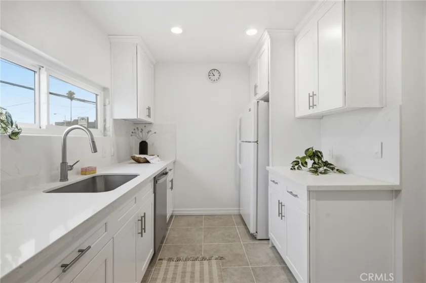 4018 Redwood Avenue #B photo 10