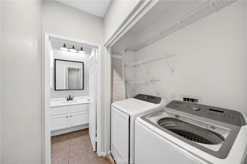 2260 Clark photo 13
