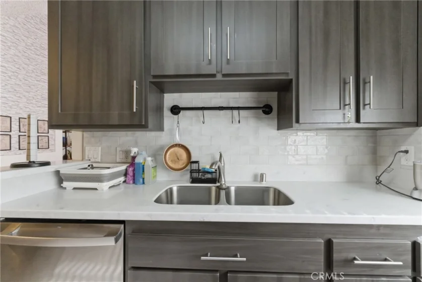 15425 Sherman Way #240 photo 18