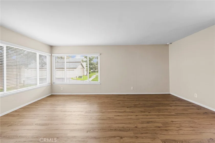 1401 Cheltenham Lane photo 8