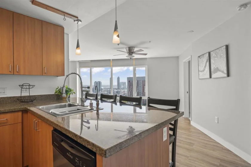 1080 Park Boulevard #1602 photo 3
