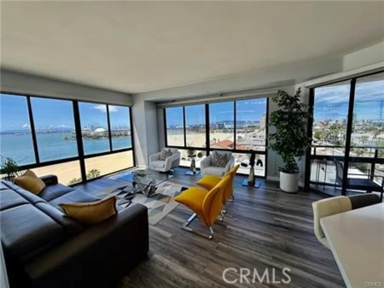 1310 E Ocean #906 photo 19
