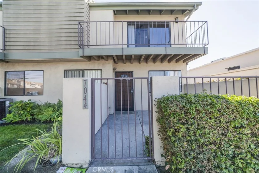 7044 Cerritos Avenue #4 photo 1