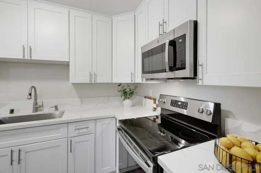 4750 Noyes #218 photo 12