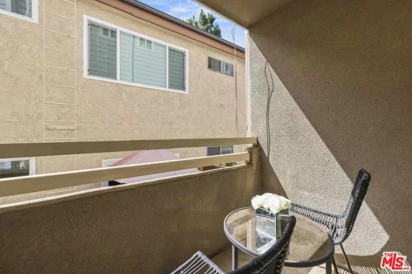 4164 Tujunga Avenue #103 photo 36